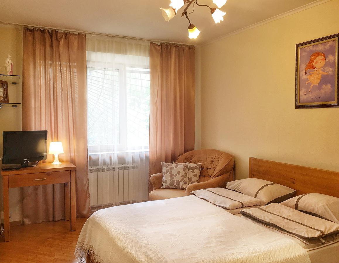 Apartments In The Center Kamianets-Podilskyi Exterior photo
